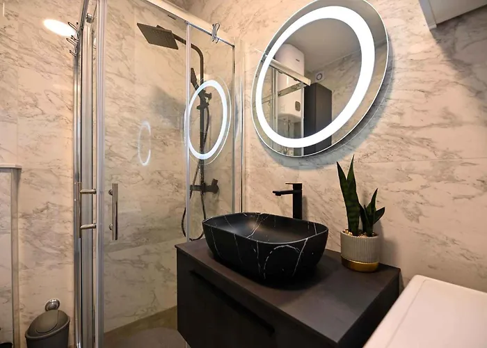 In Sv. Filip I Jakov 44164 Apartment