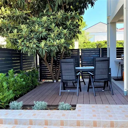 Appartement In Sv. Filip I Jakov 44164